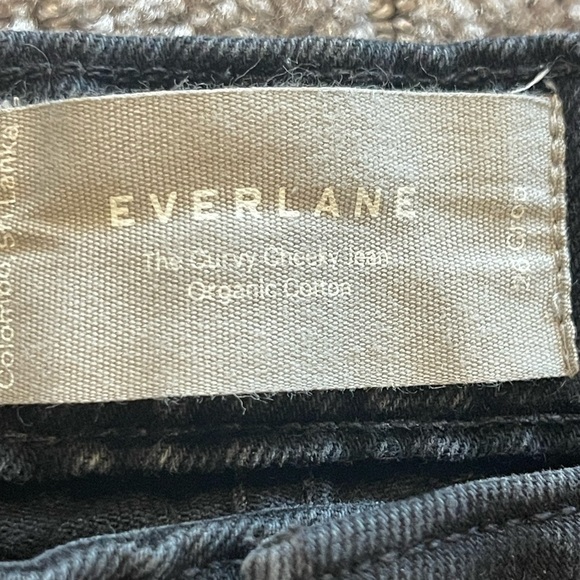 Everlane The Curvy Cheeky Women's Jeans, Washed Black , 26 Crop, High Waisted - Picture 4 of 15